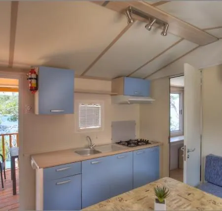 Apartment Robinsone The Diamond Of Hvar *